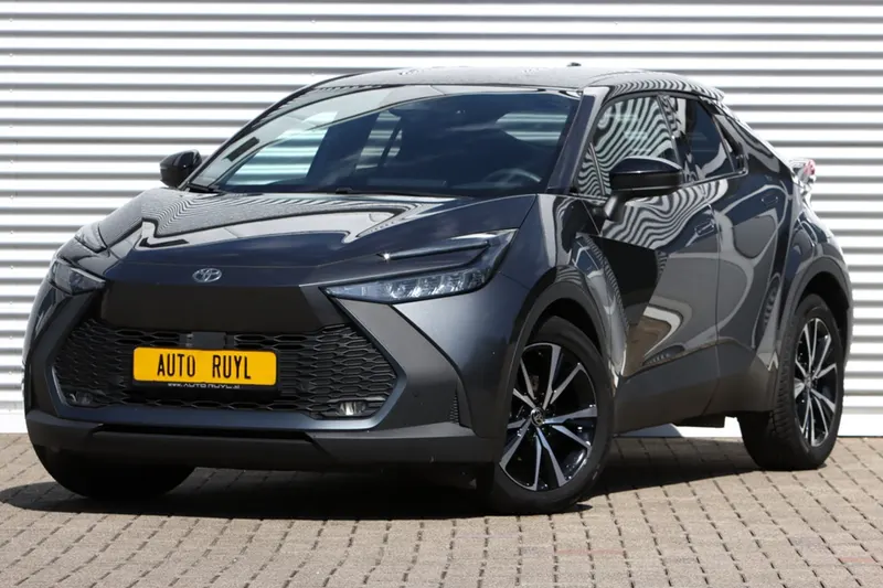 Toyota C-HR (2024)