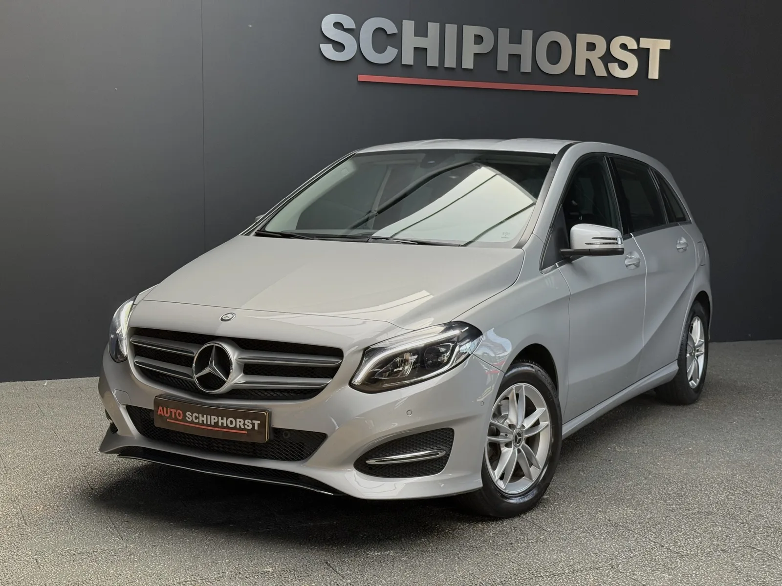 Mercedes-Benz B-Klasse (2015) — foto 1
