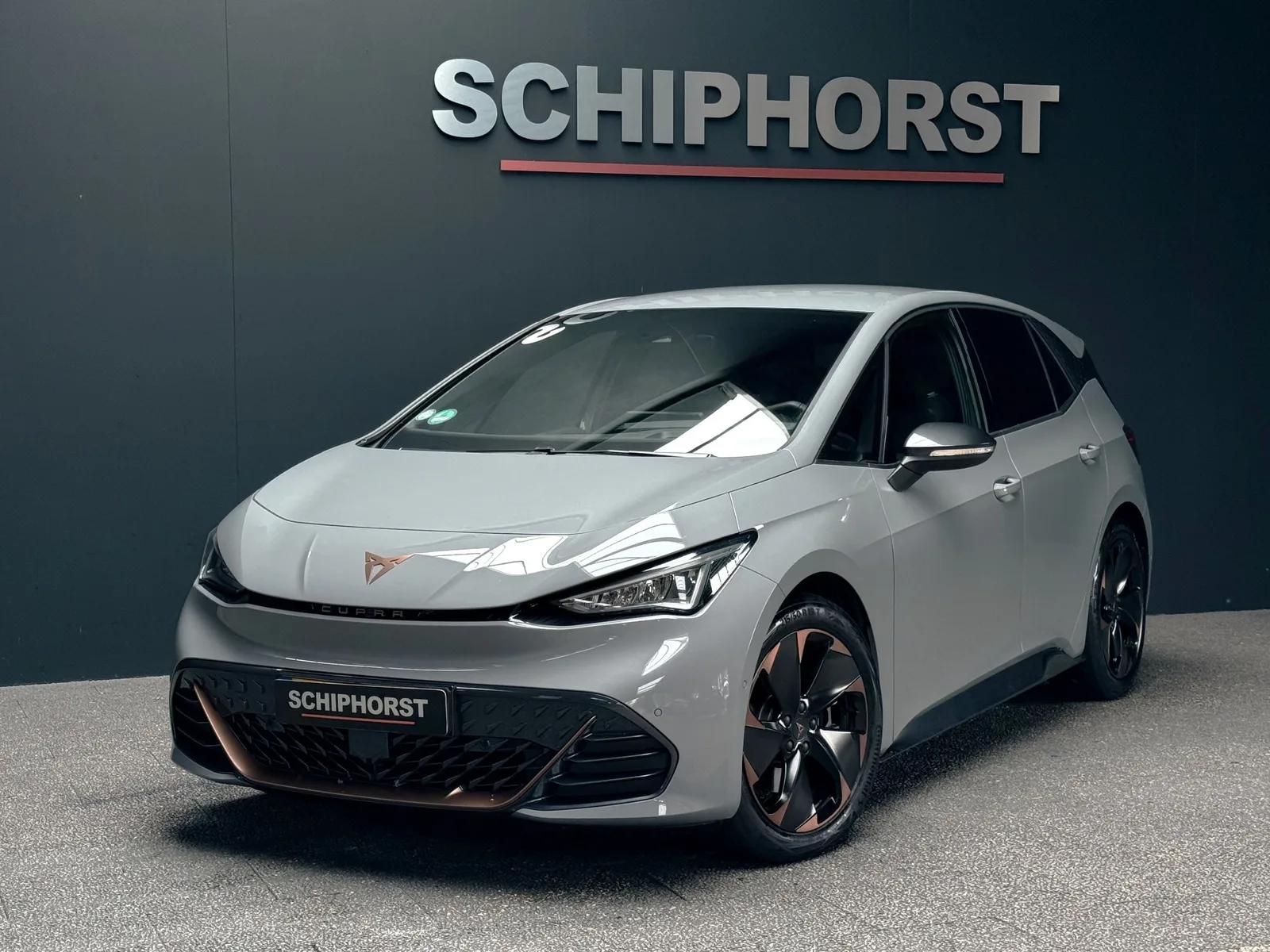 CUPRA Born (2023) — foto 1