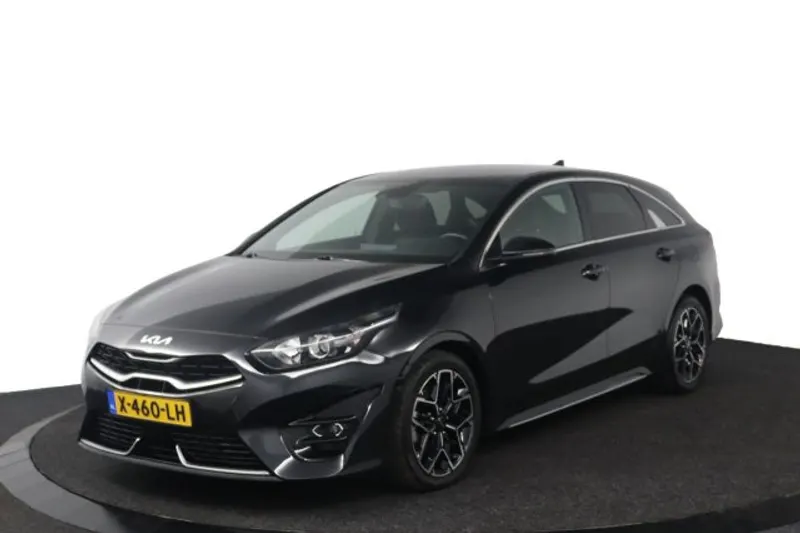 Kia ProCeed (2023)
