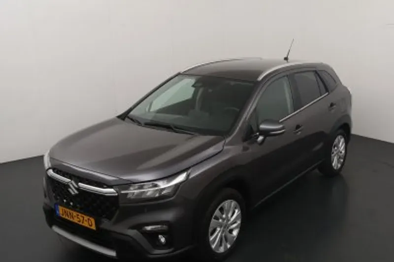 Suzuki S-Cross (2023)