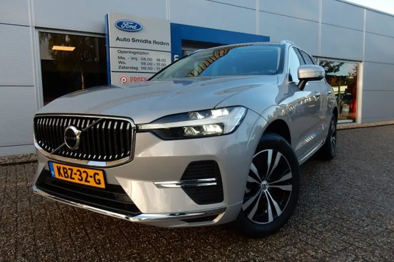 Volvo XC60 (2023)