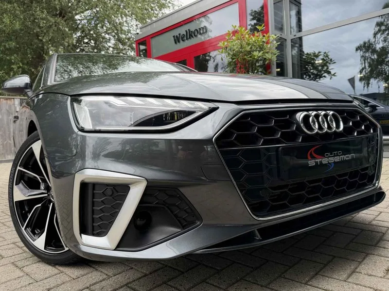 Audi A4 (2022) — foto 1