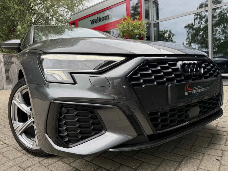 Audi A3 (2021) — foto 1