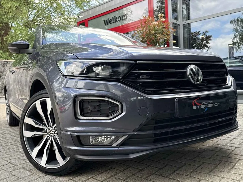 Volkswagen T Roc (2020) — foto 1