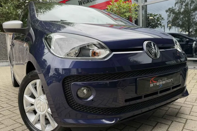 Volkswagen Up (2015)