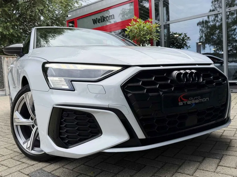 Audi A3 (2021) — foto 1