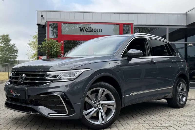 Volkswagen Tiguan (2023)