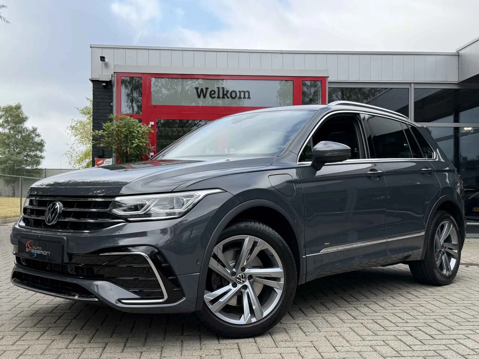 Volkswagen Tiguan (2023) — foto 1
