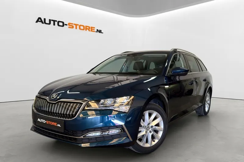 Škoda Superb (2022)