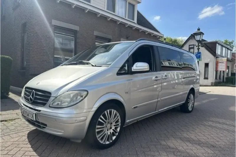Mercedes-Benz Viano (2010)