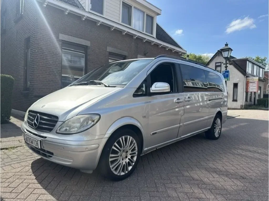 Mercedes-Benz Viano (2010) — foto 1