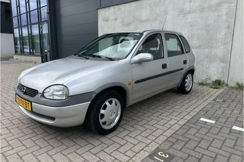 Opel Corsa (2000)