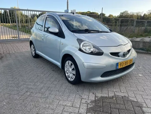 Toyota Aygo (2007) — foto 1