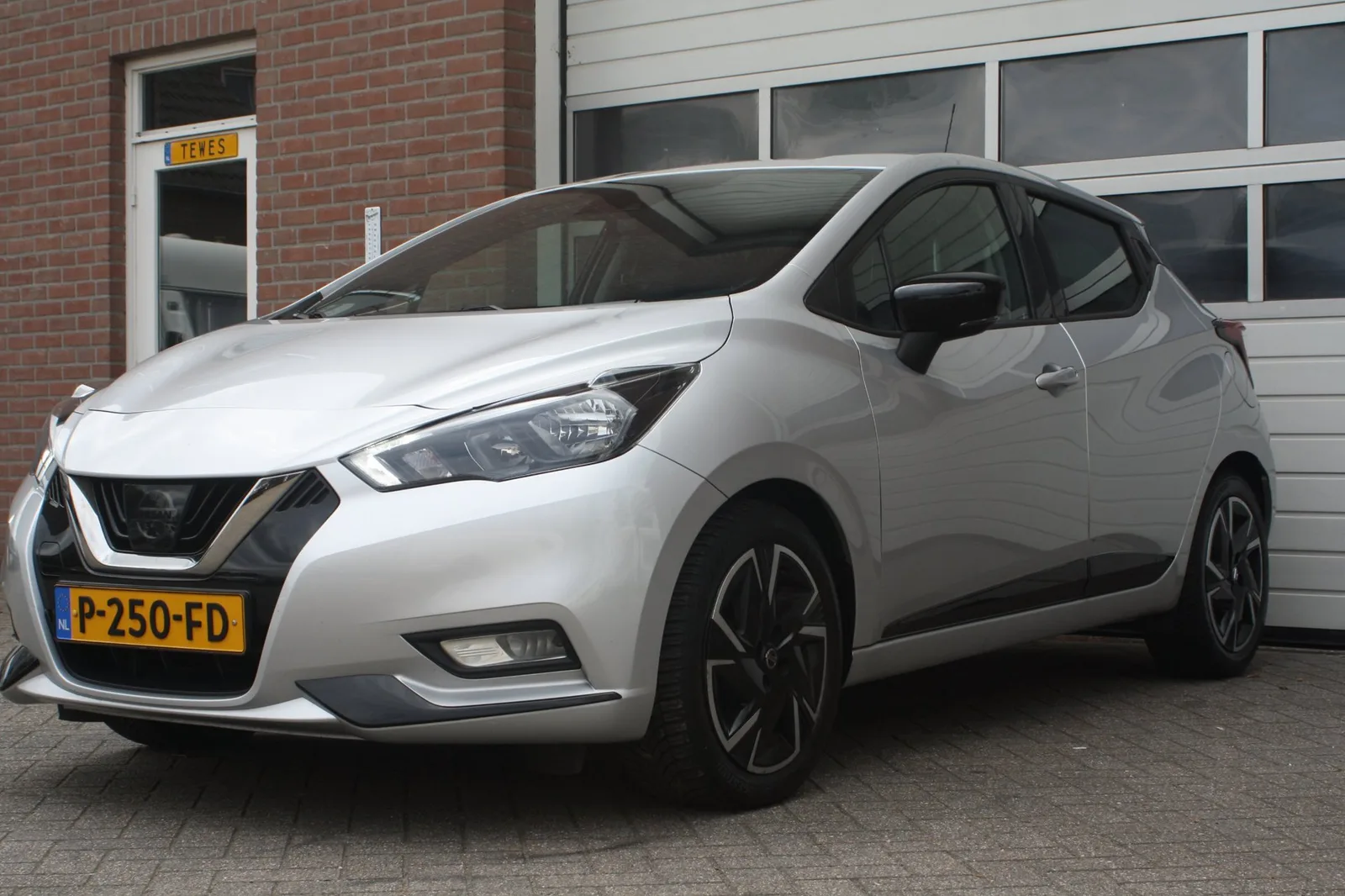 Nissan Micra (2022) — foto 1