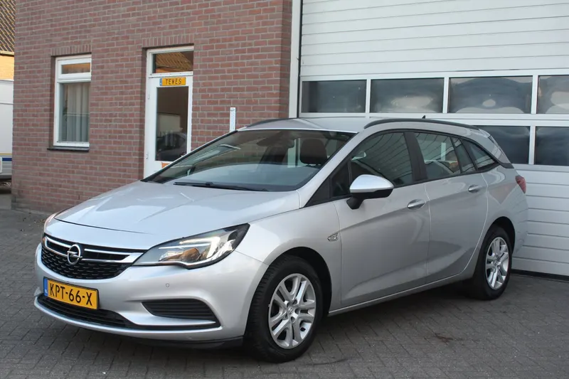 Opel Astra Sports Tourer (2018)