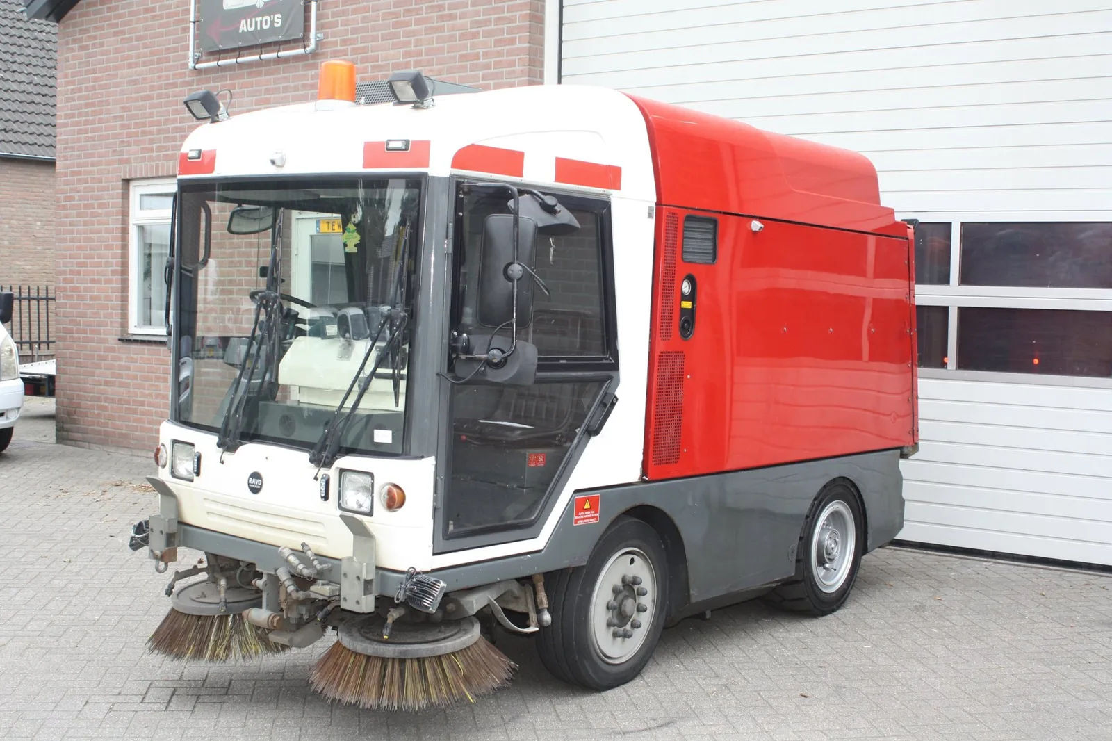 Ravo 4-SERIES CNG (2013) — foto 1