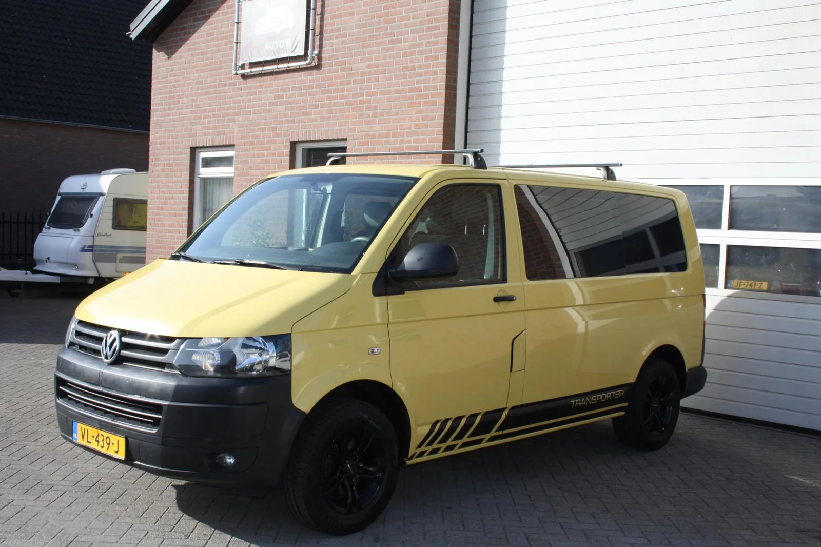 Volkswagen Transporter (2015) — foto 1