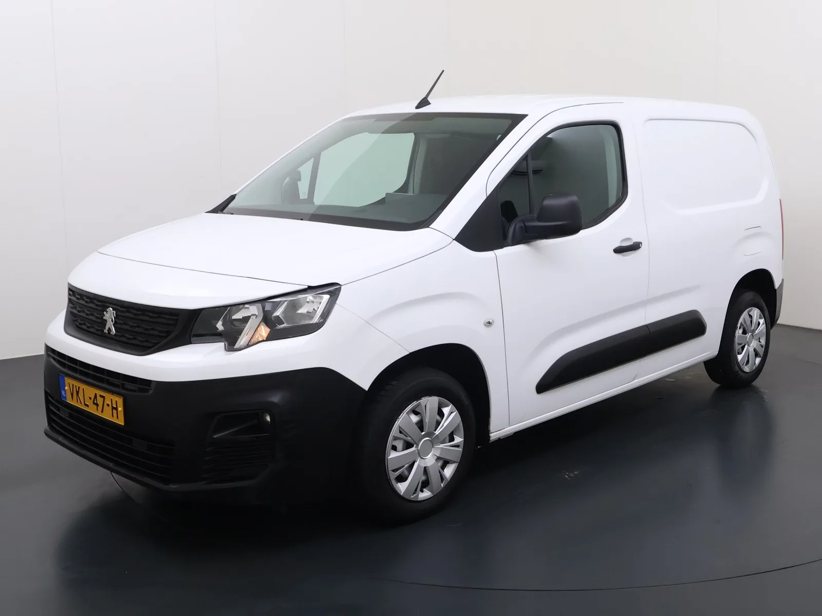 Peugeot Partner (2021) — foto 1