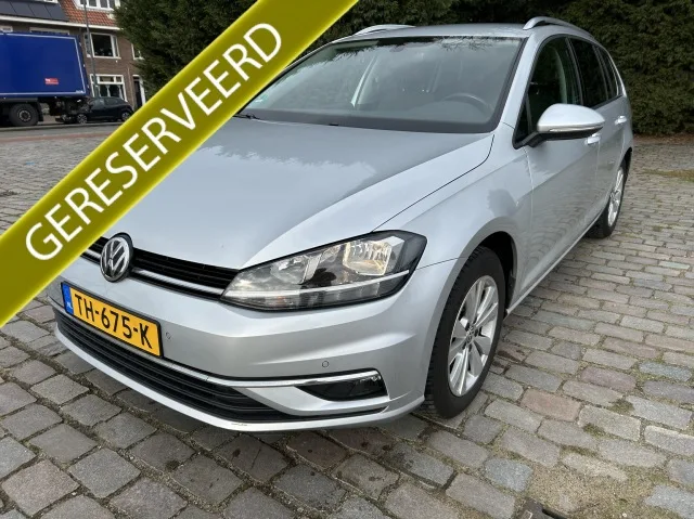 Volkswagen Golf (2018) — foto 1