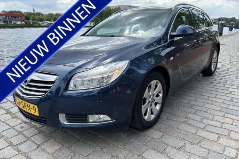 Opel Insignia (2011)