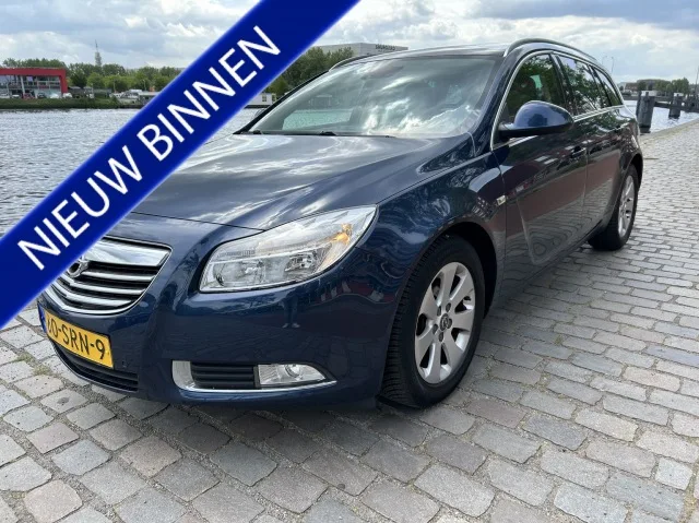 Opel Insignia (2011) — foto 1