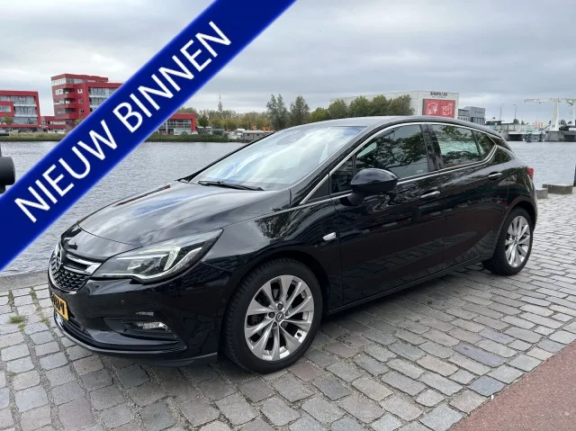 Opel Astra (2017) — foto 1