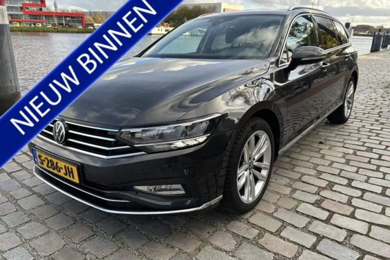 Volkswagen Passat (2022)