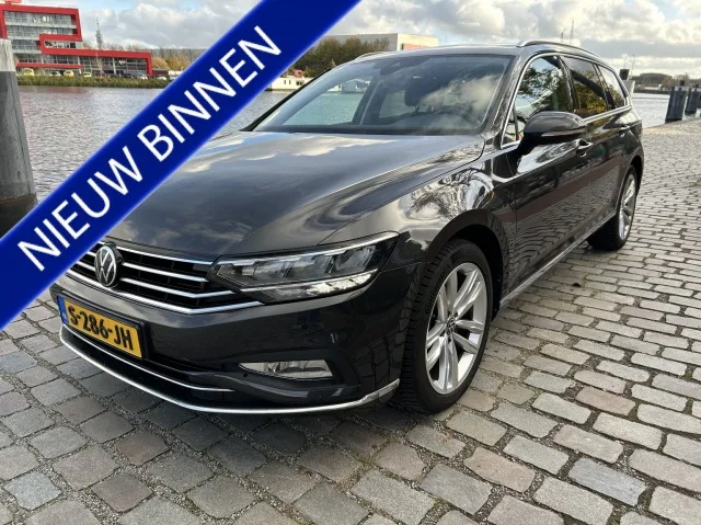 Volkswagen Passat (2022) — foto 1