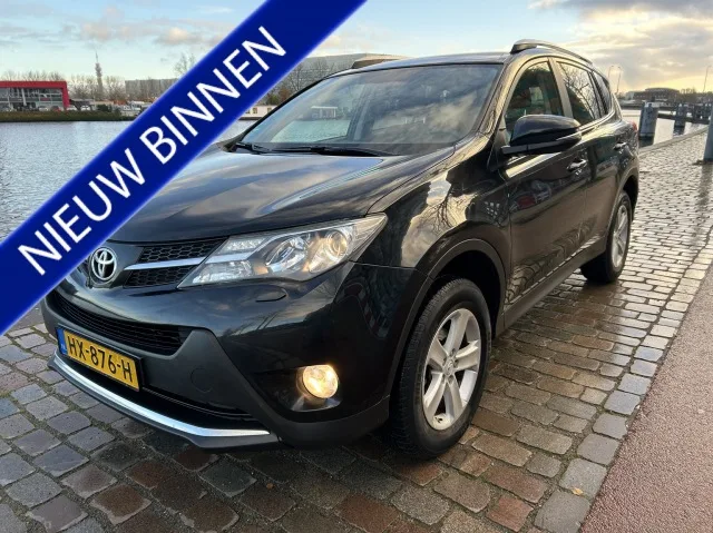Toyota RAV4 (2013) — foto 1
