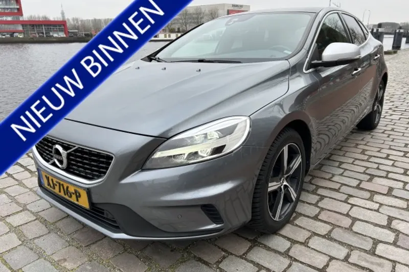 Volvo V40 (2019)