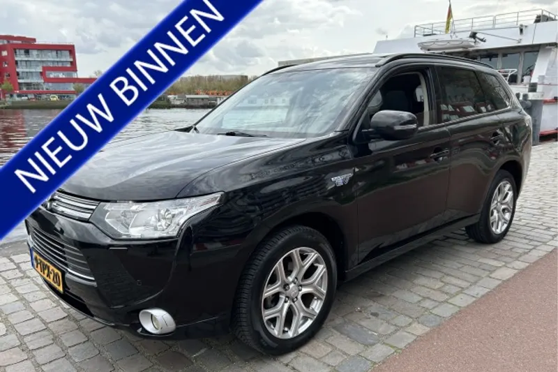 Mitsubishi Outlander (2014)