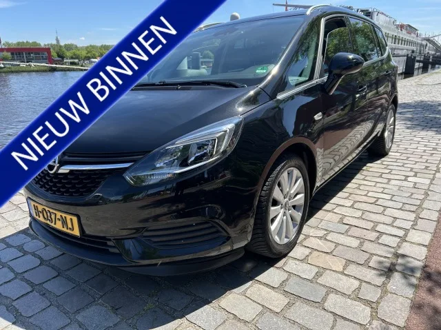 Opel Zafira (2018) — foto 1