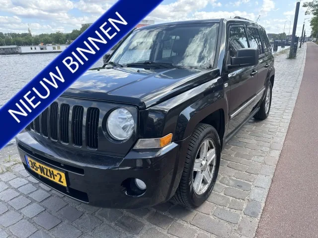 Jeep Patriot (2011) — foto 1