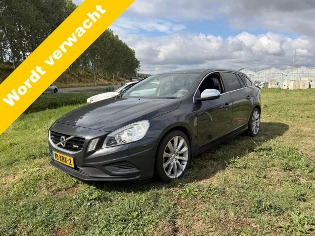 Volvo V60 (2012) — foto 1