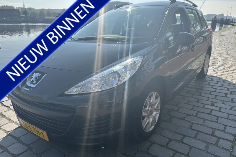 Peugeot 207 (2010)