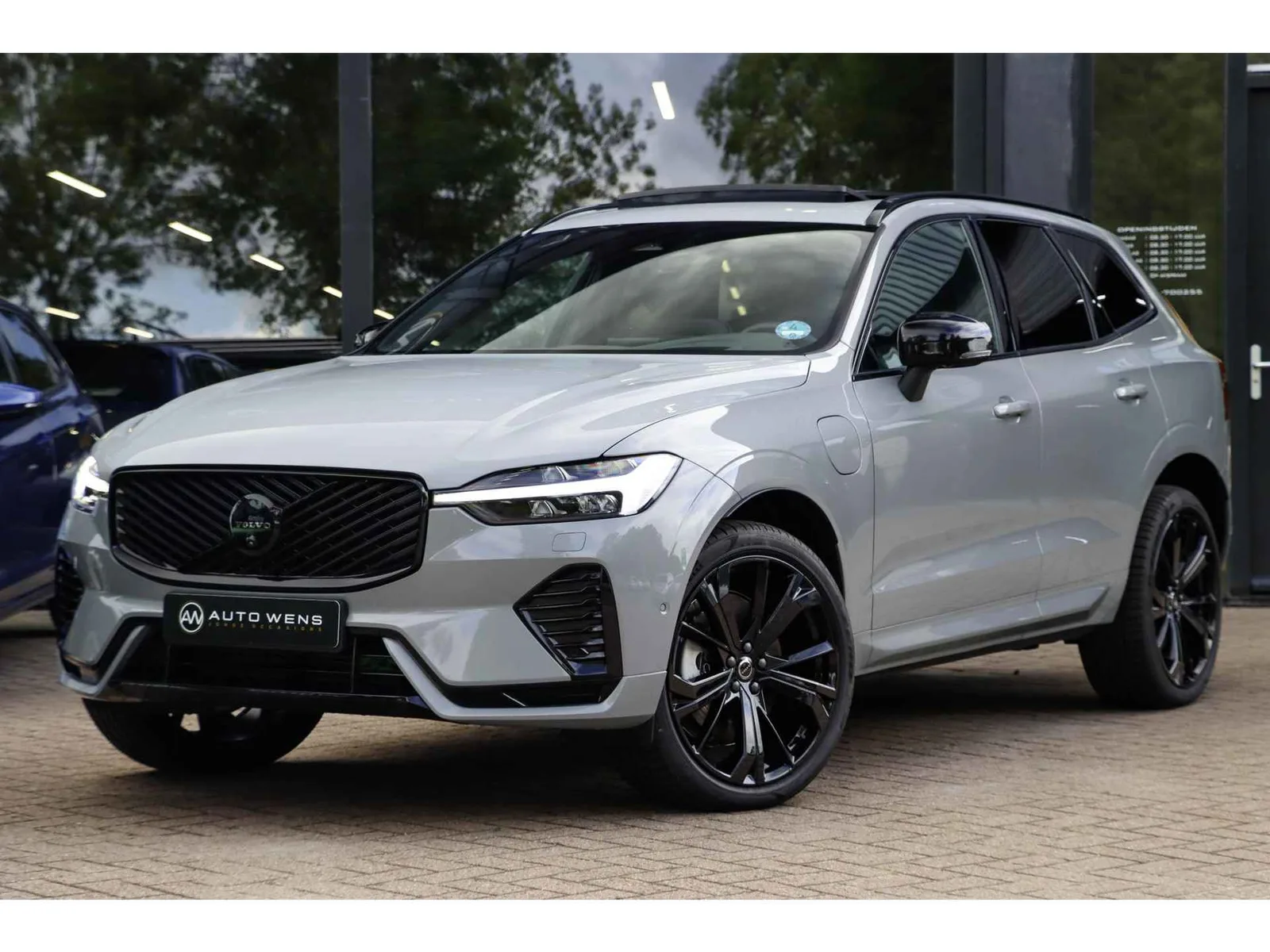 Volvo XC60 (2025) — foto 1