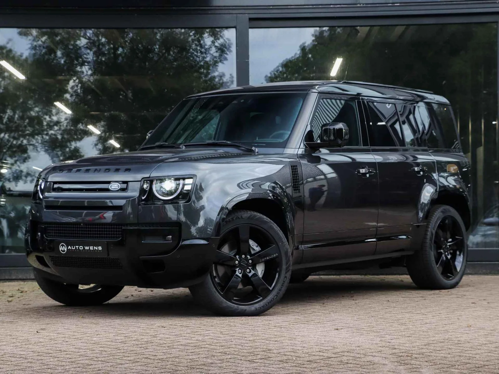Land Rover Defender (2026) — foto 1