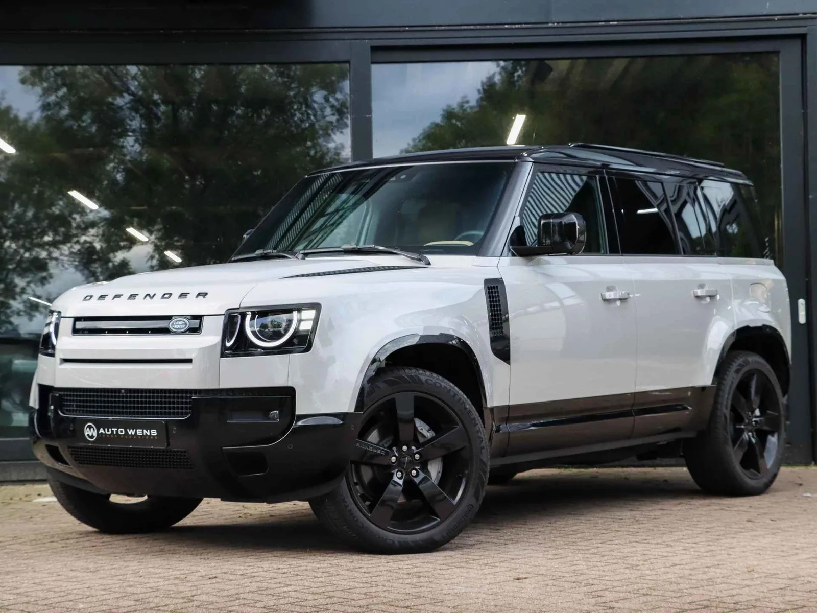 Land Rover Defender (2026) — foto 1