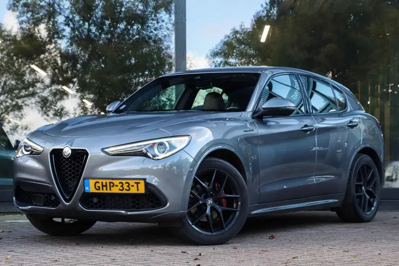 Alfa Romeo Stelvio (2021)
