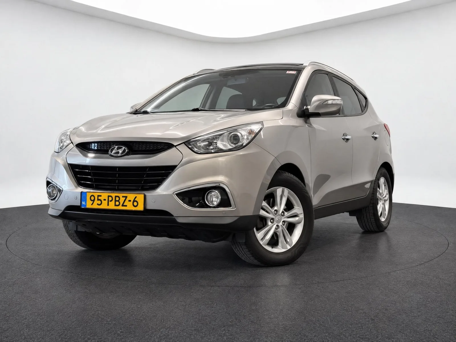 Hyundai ix35 (2011) — foto 1