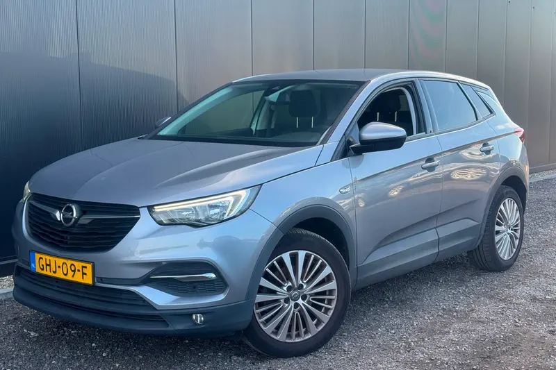 Opel Grandland (2018)