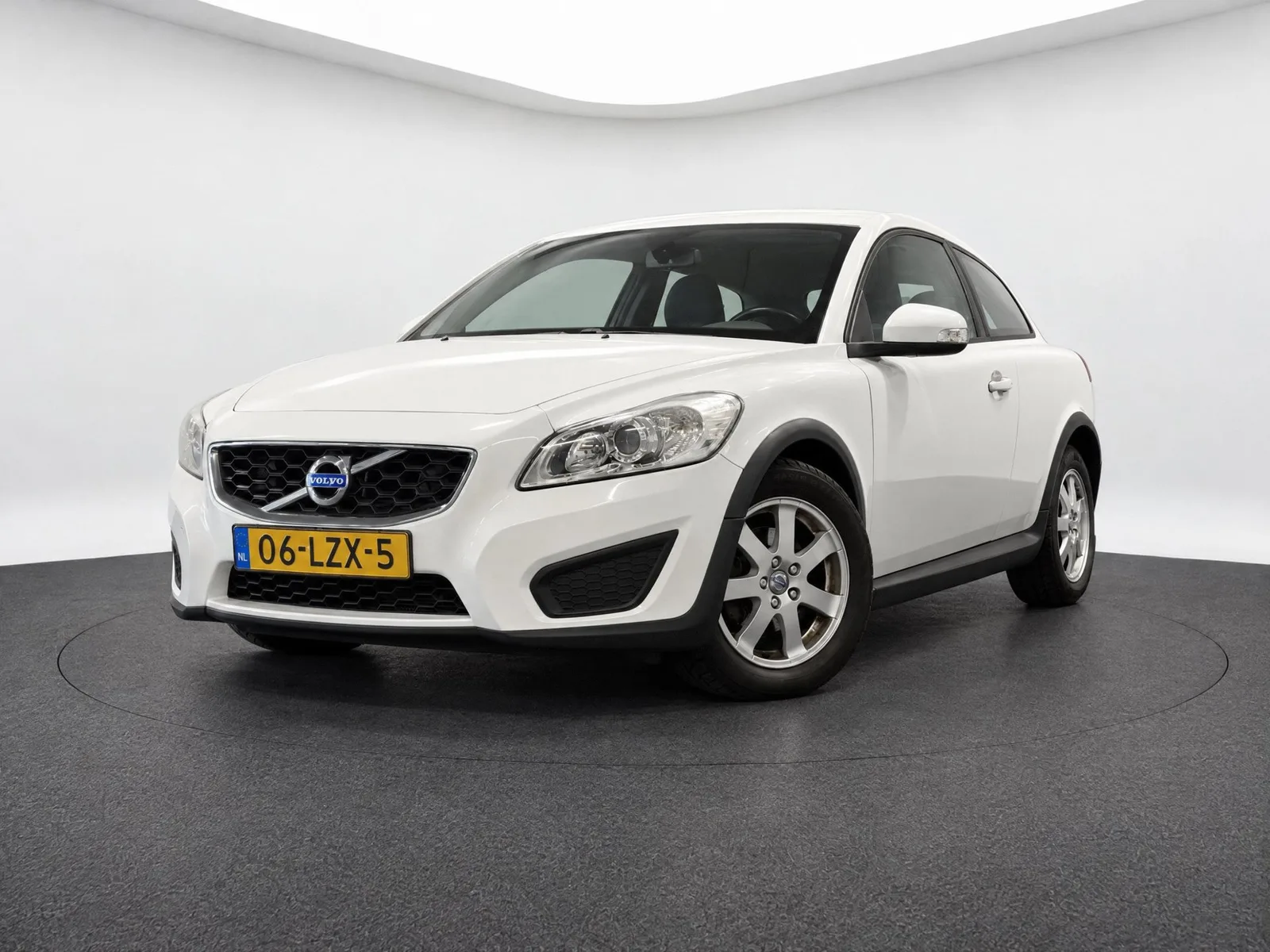 Volvo C30 (2010) — foto 1