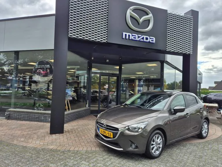 Mazda 2 (2015) — foto 1