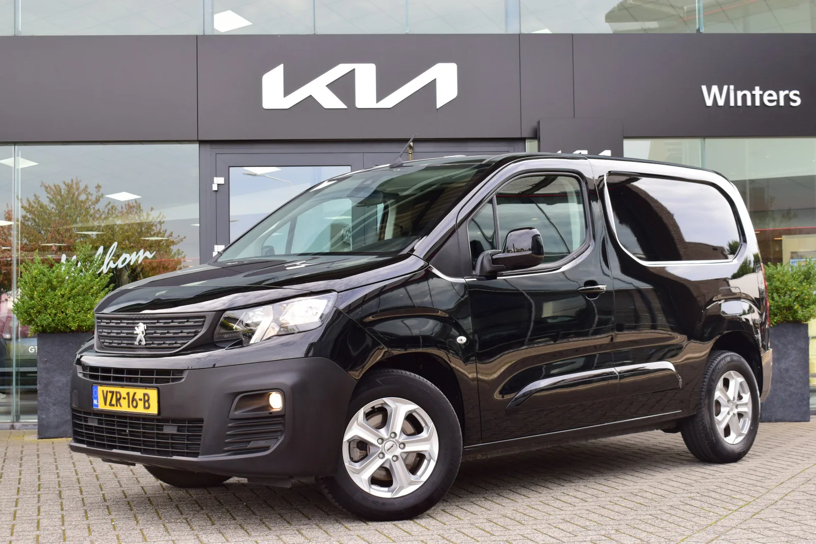 Peugeot e-Partner (2023) — foto 1