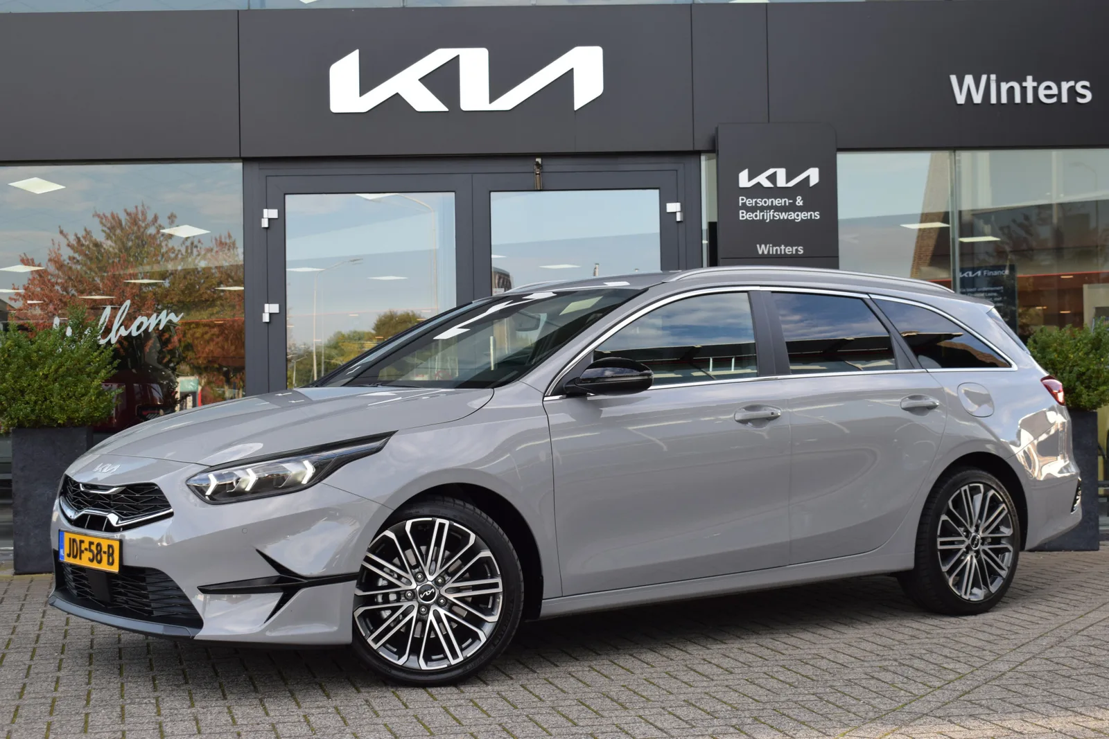 Kia Ceed (2025) — foto 1