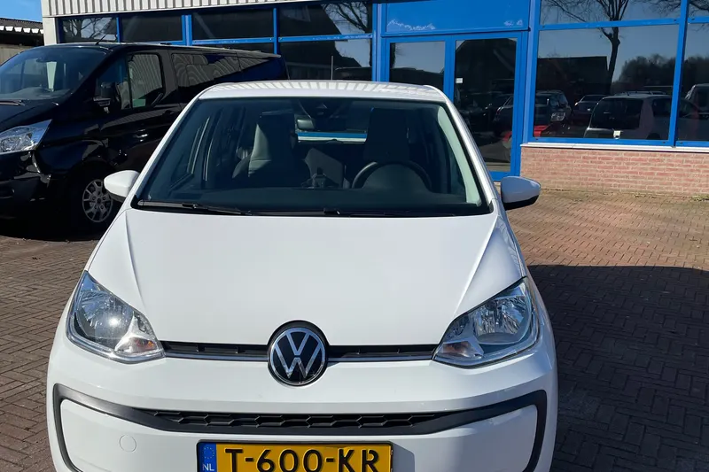 Volkswagen Up! (2023)