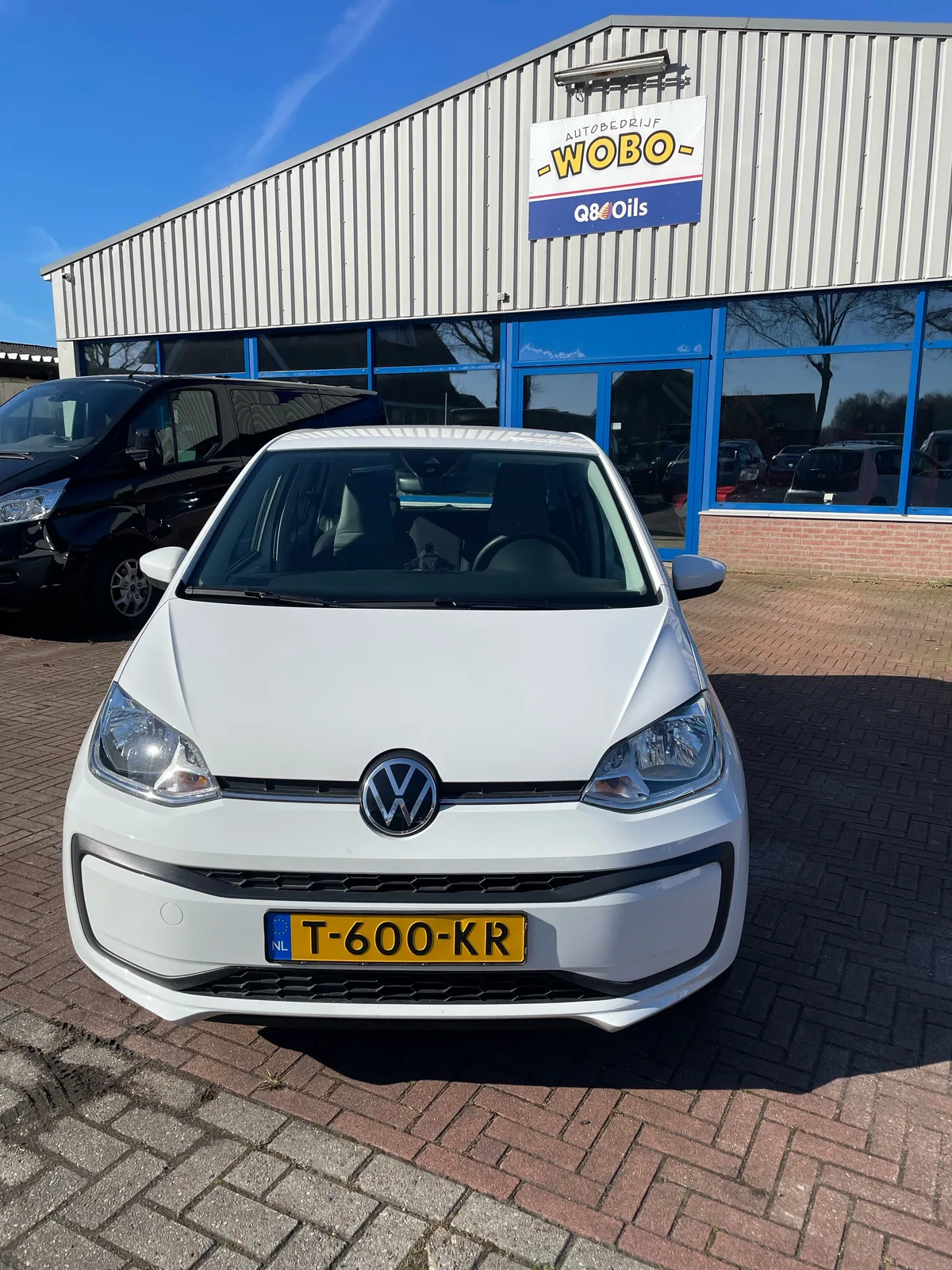 Volkswagen Up! (2023) — foto 1
