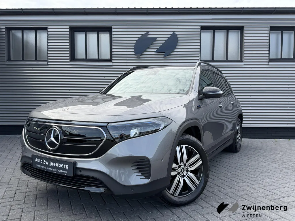 Mercedes-Benz EQB (2022) — foto 1