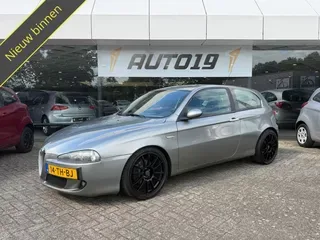 Alfa Romeo 147 (2006) — foto 1